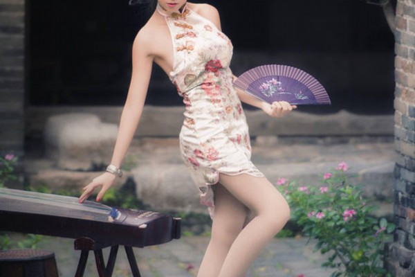 来杭州，一定要去玉皇山顶泡一杯好茶